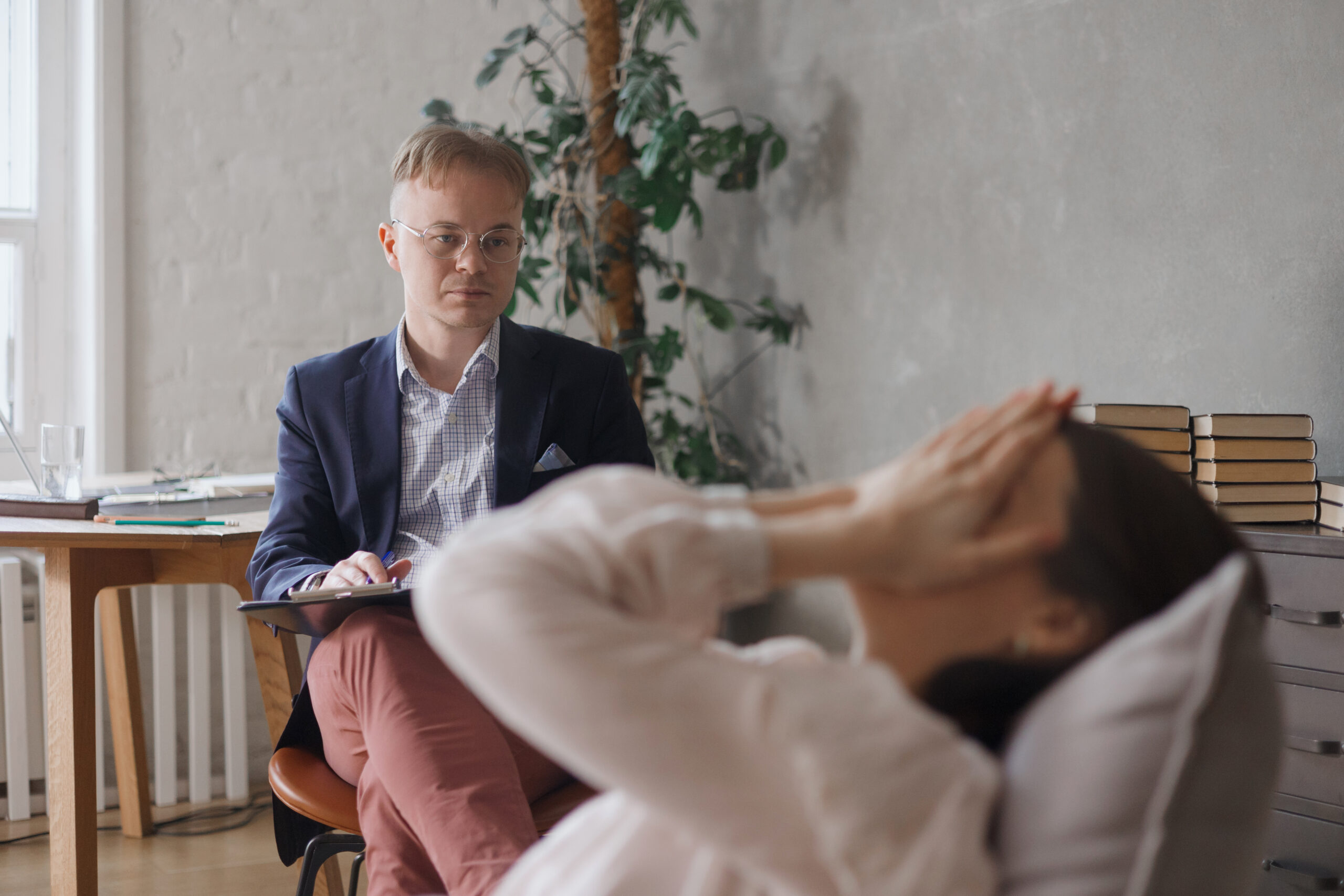 Terapia pentru stres post-traumatic: eficiența abordărilor moderne în tratarea traumei psihice Relația terapeutică: inima oricărui proces de vindecare