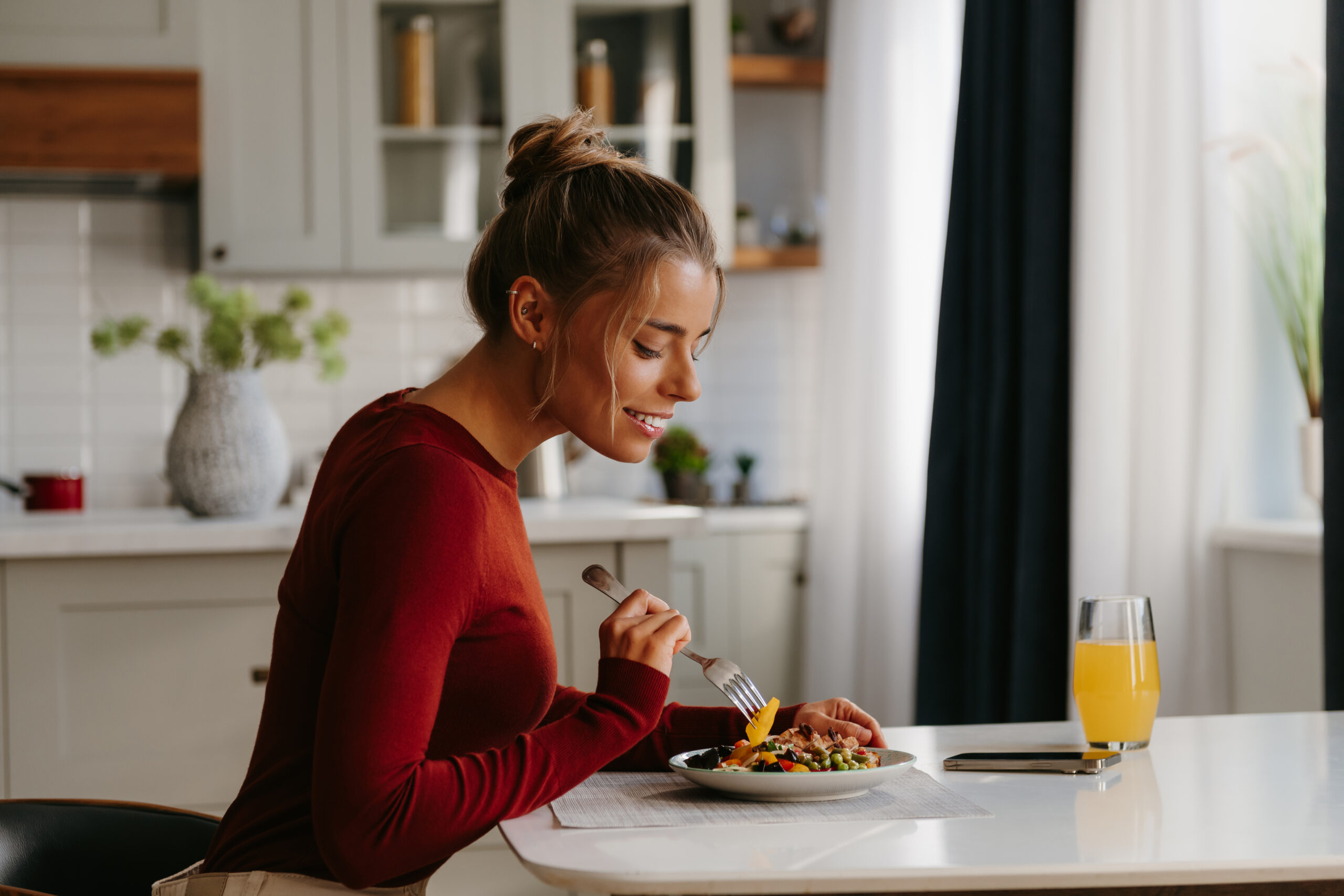 Obiceiurile alimentare: cum influențează alimentația starea de bine emoțională