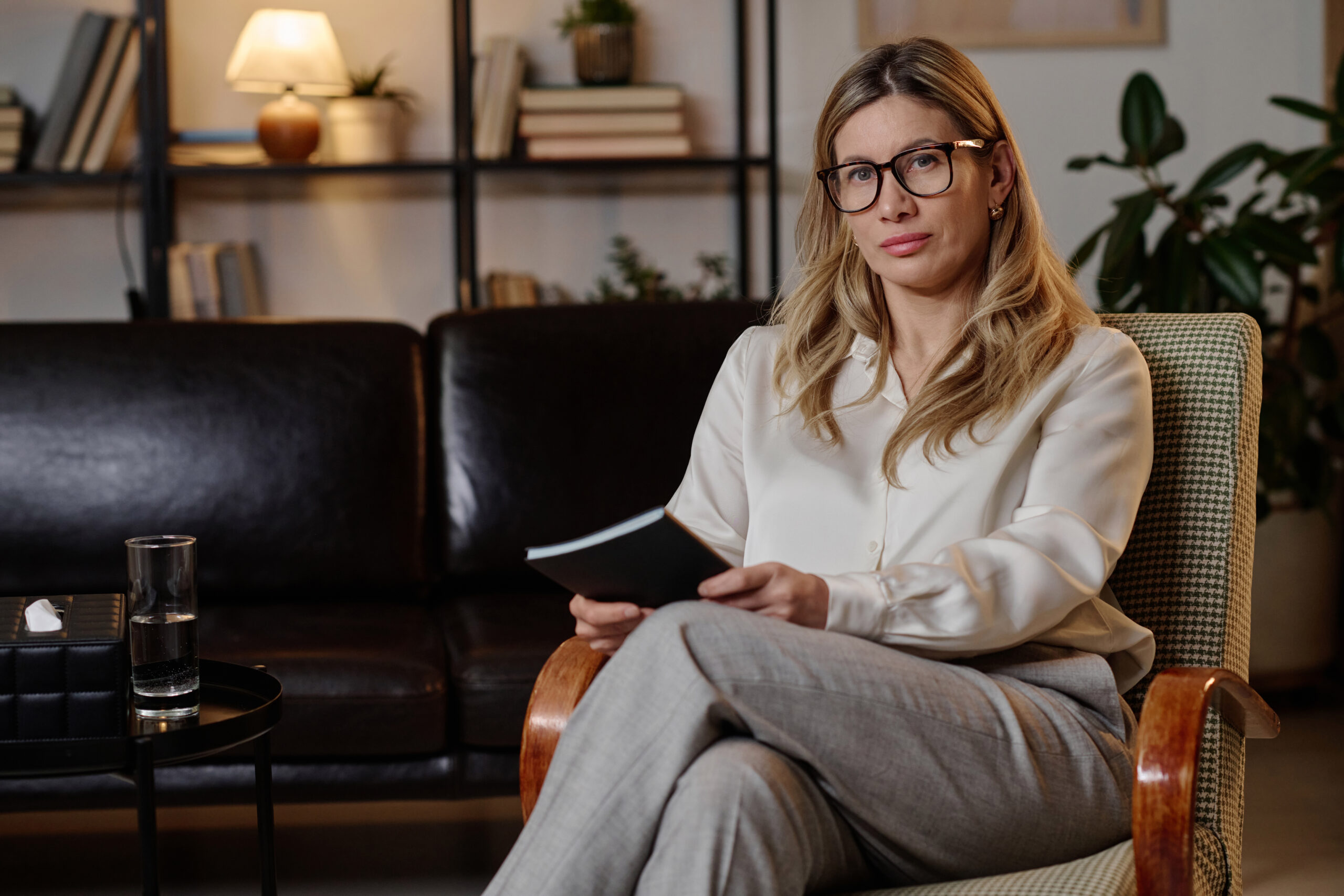 Atitudinea terapeutului: impact real, dileme etice și scenarii din practica modernă Atitudinea terapeutului între structură și prezență umană