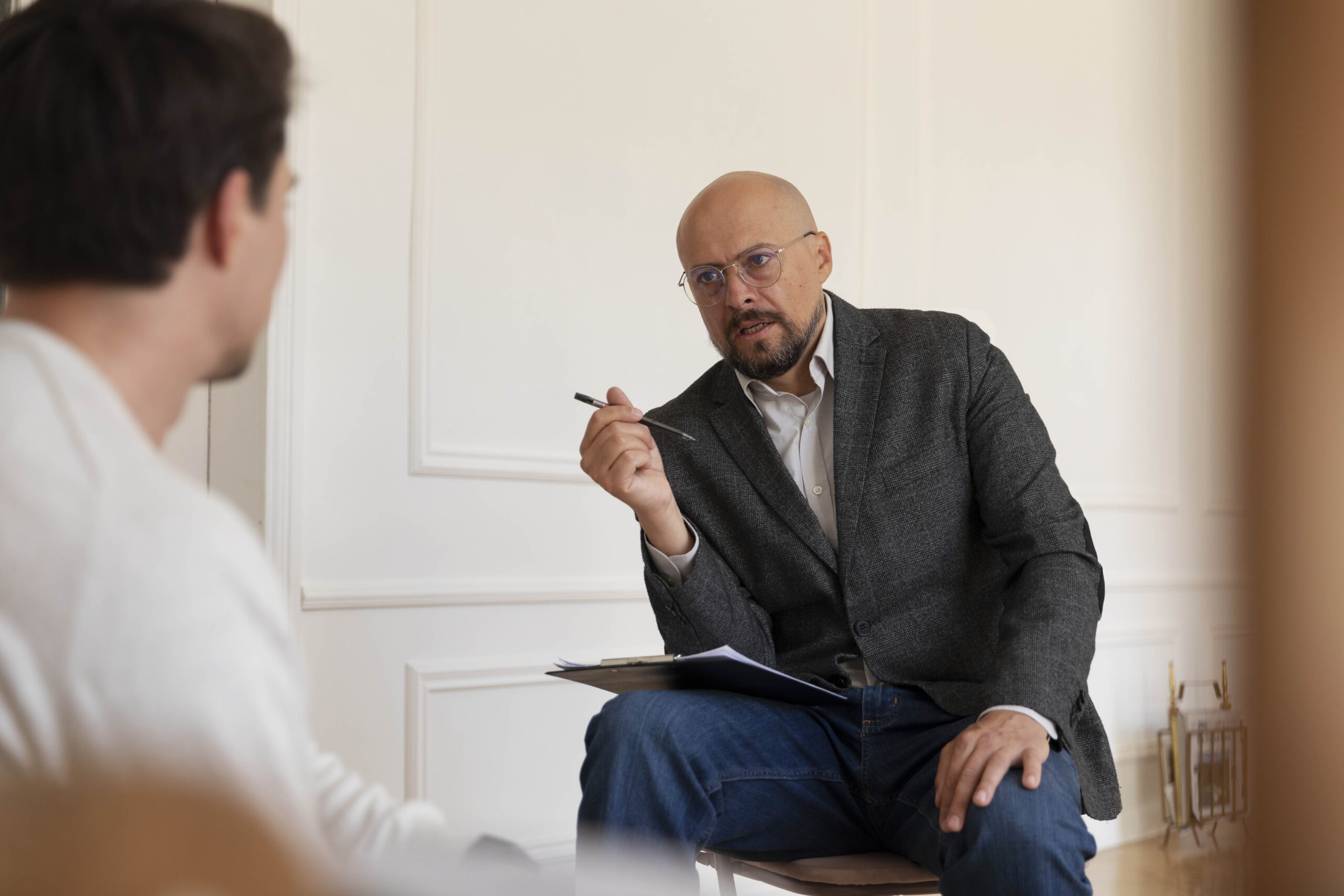 Dependența de alcool: impactul asupra sănătății mintale și strategiile moderne de recuperare Strategii psihoterapeutice moderne pentru dependența de alcool