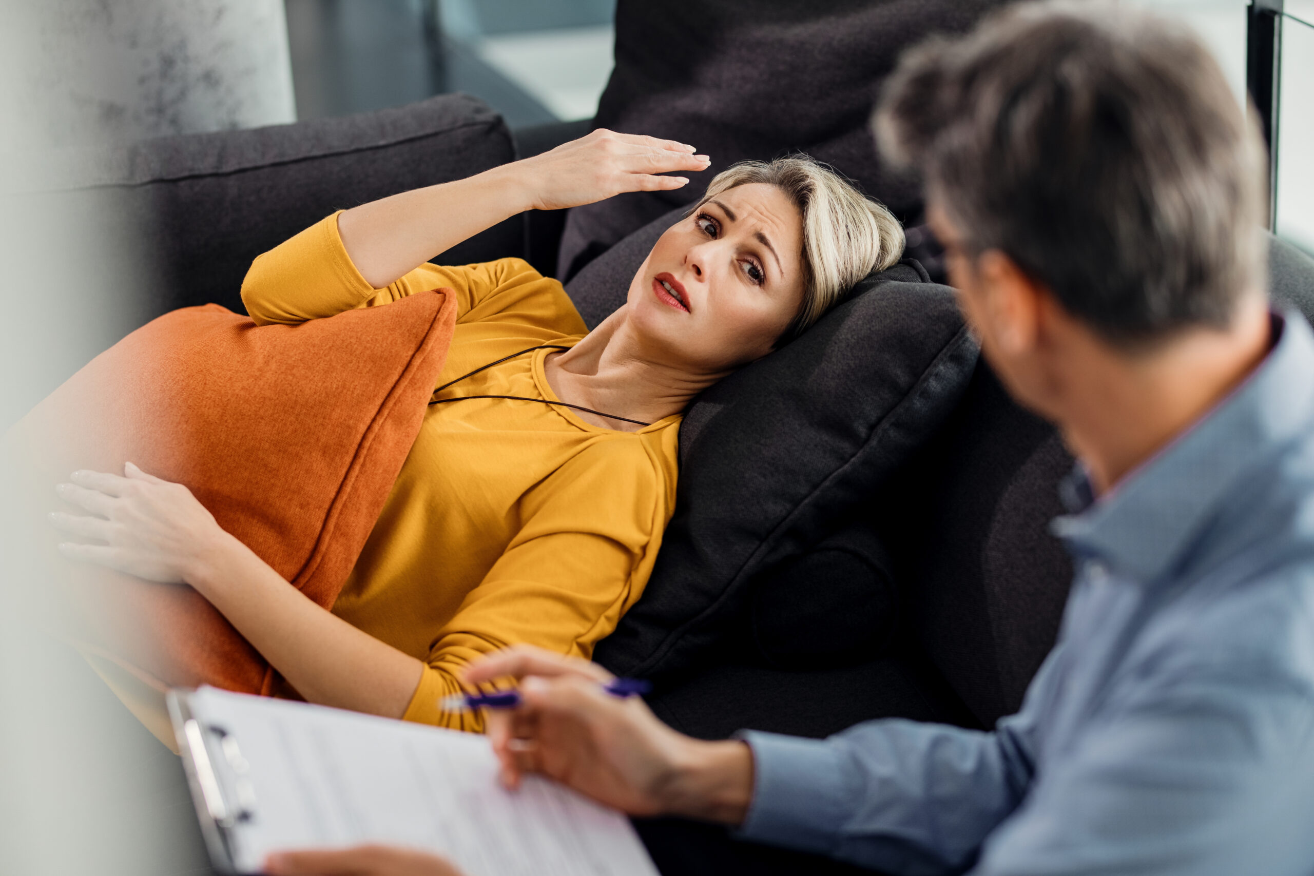 Prevenție și intervenție timpurie: PTSD therapy pentru profesioniștii la risc