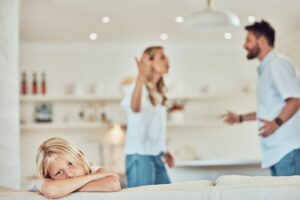 Tulburările de sănătate mintală la părinți: impactul asupra dezvoltării copiilor și prevenirea vulnerabilității emoționale