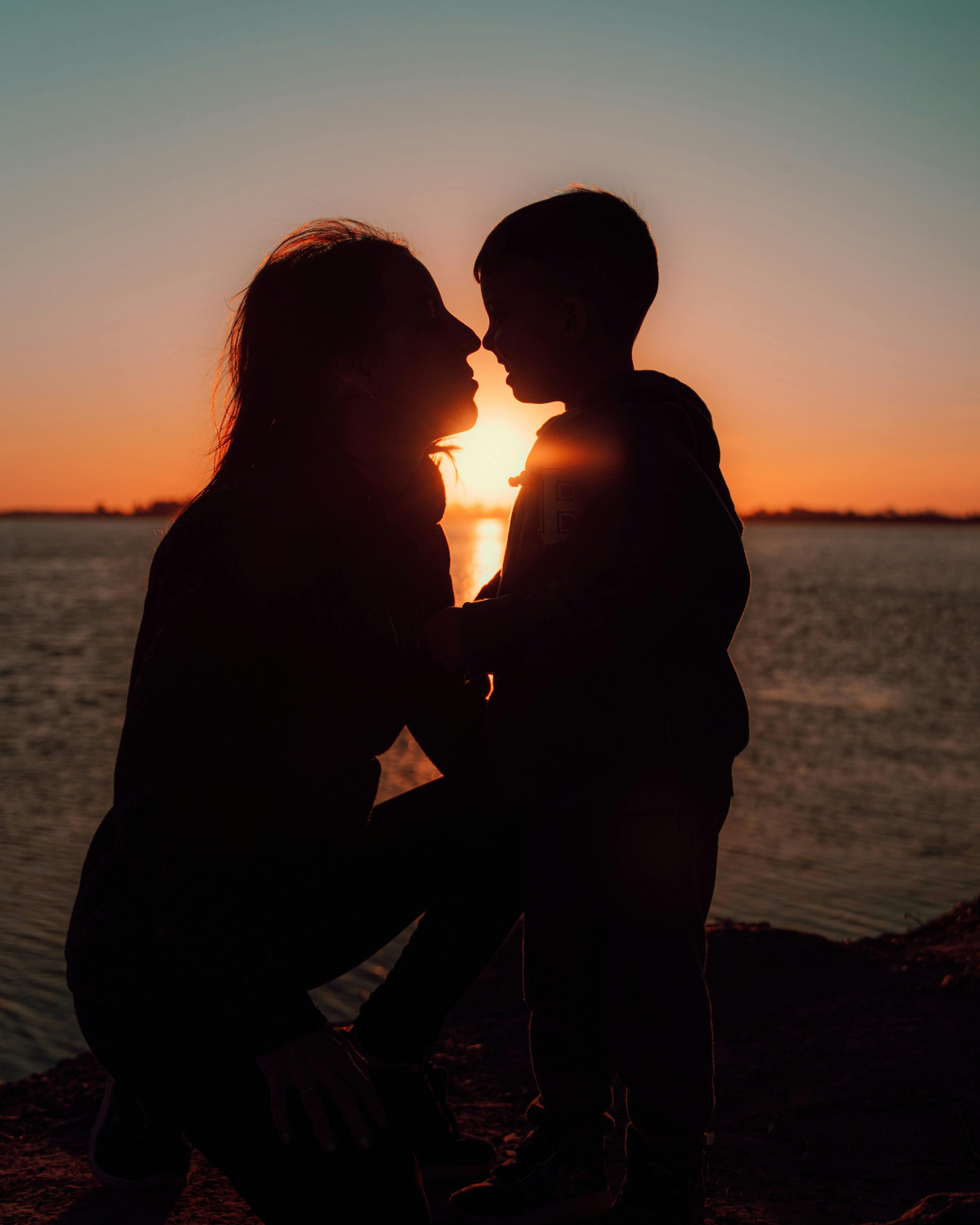 Cum ajută mindfulness parenting în anxietatea intensă